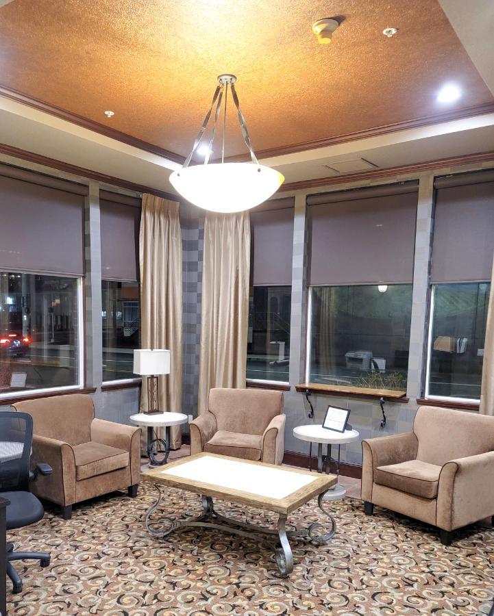 Holiday Inn Express Hotel & Suites Portland-Northwest Downtown By Ihg Екстериор снимка