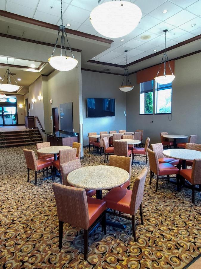 Holiday Inn Express Hotel & Suites Portland-Northwest Downtown By Ihg Екстериор снимка