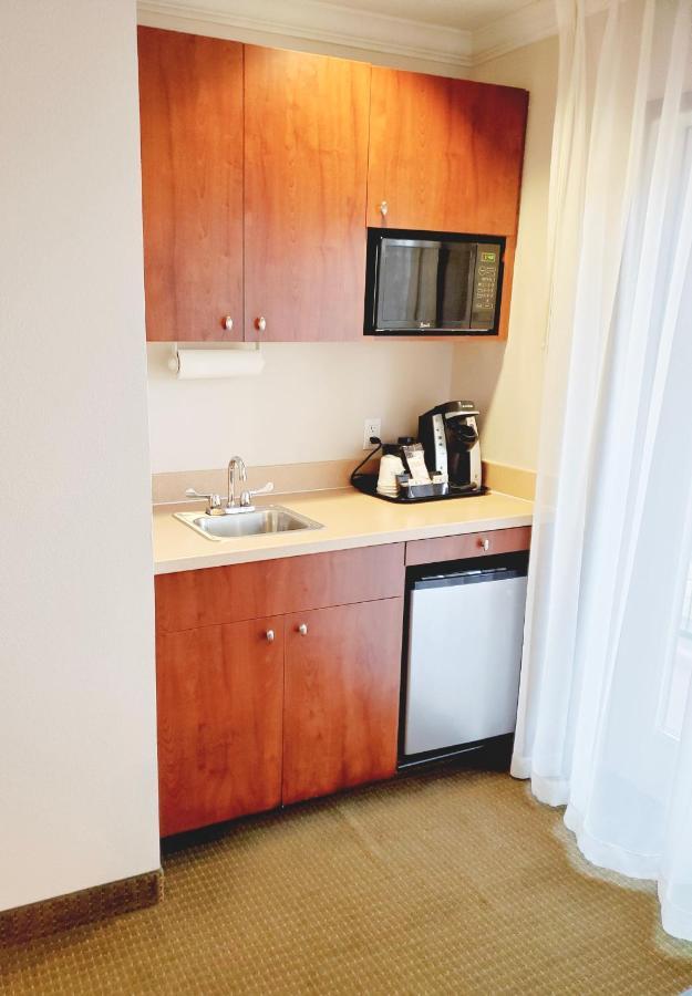 Holiday Inn Express Hotel & Suites Portland-Northwest Downtown By Ihg Екстериор снимка