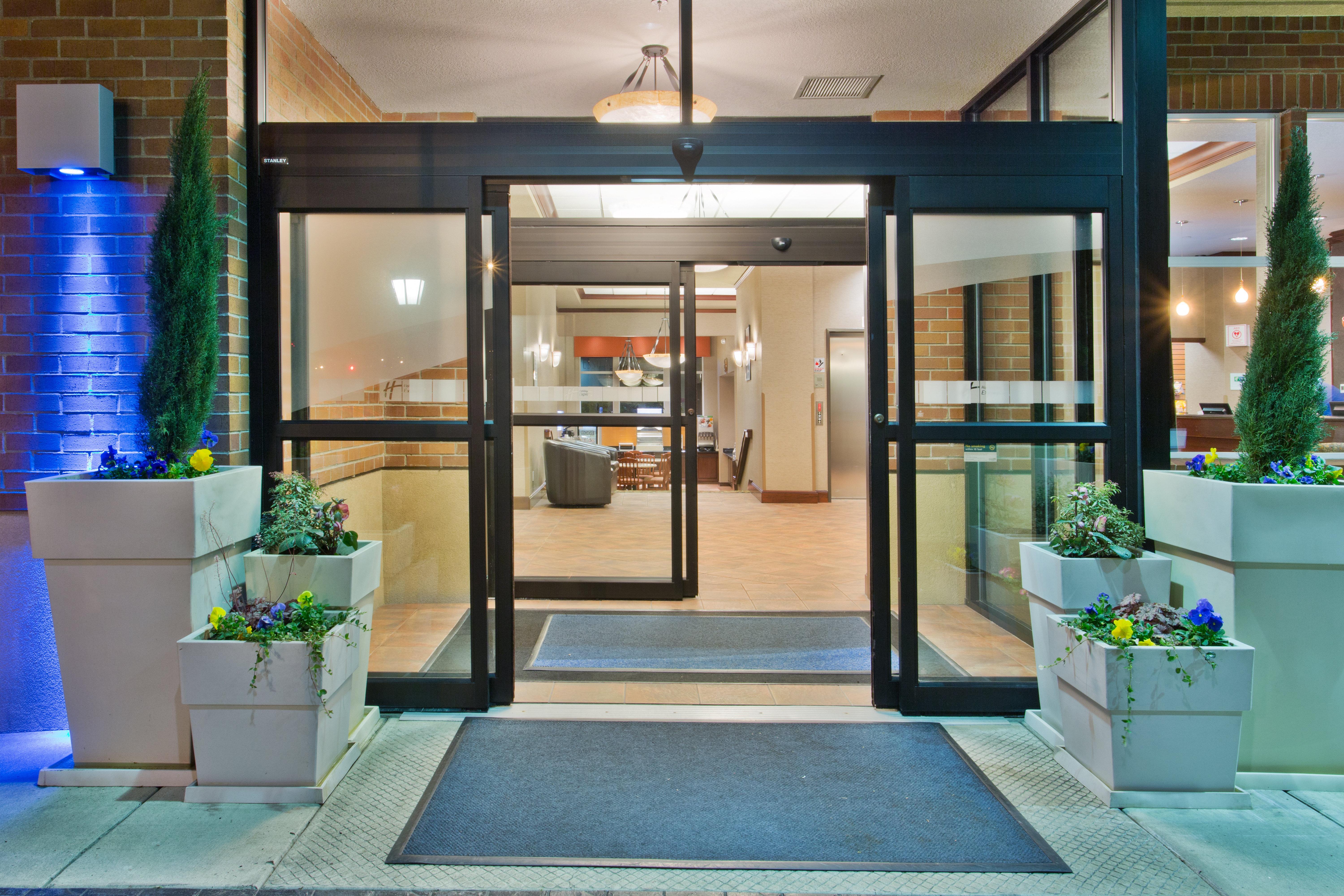 Holiday Inn Express Hotel & Suites Portland-Northwest Downtown By Ihg Екстериор снимка