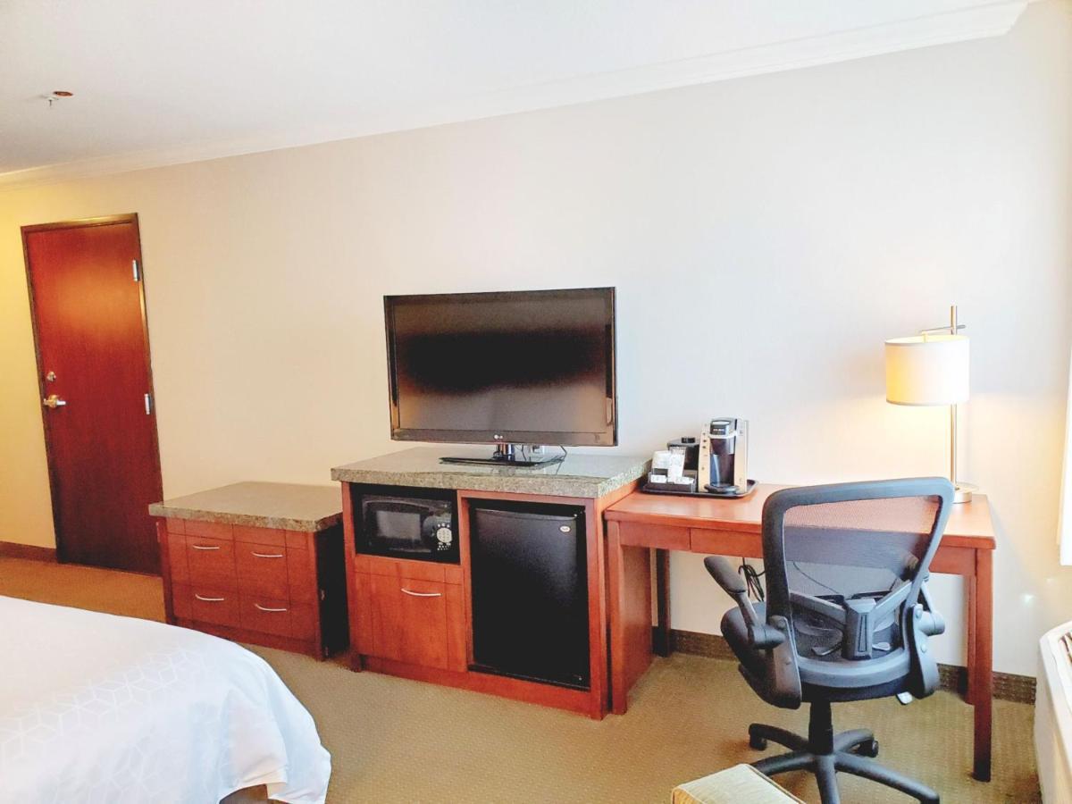 Holiday Inn Express Hotel & Suites Portland-Northwest Downtown By Ihg Екстериор снимка