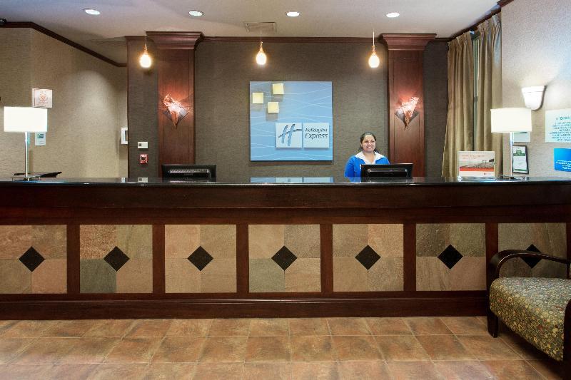 Holiday Inn Express Hotel & Suites Portland-Northwest Downtown By Ihg Екстериор снимка